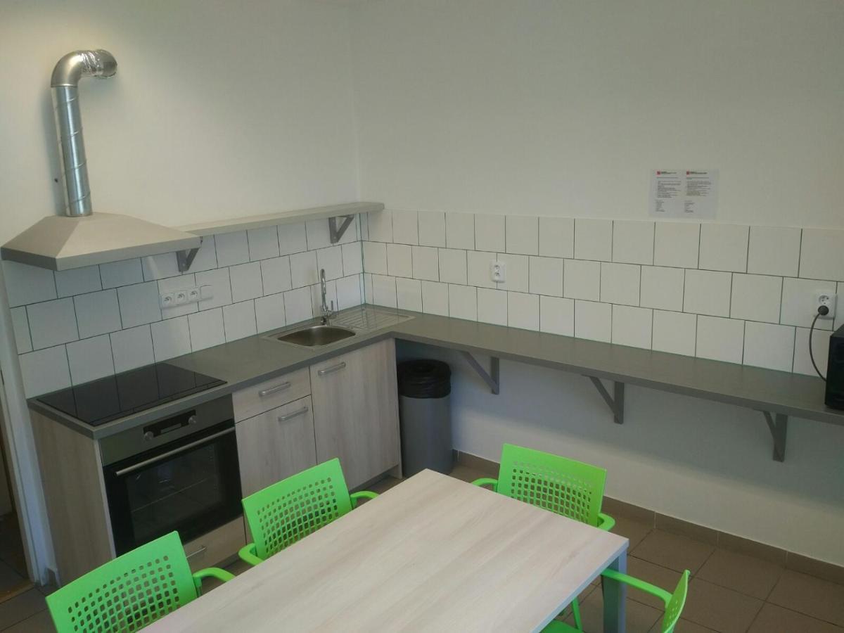 Volha Hostel Praag Buitenkant foto